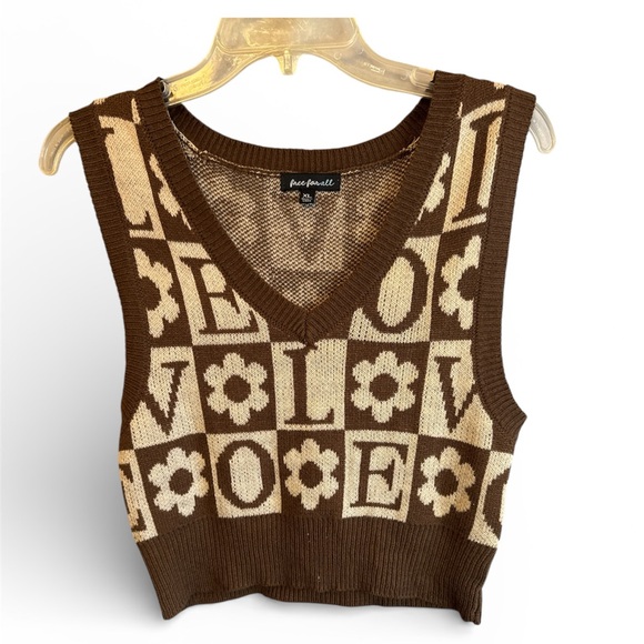 free for all Tops - Love Graphic Knit Crop Top in Brown and Cream